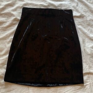 & Other Stories crushed black velvet mini skirt🐚♠️
